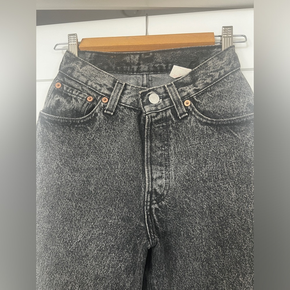 Vintage Levi’s jeans, grey, 00/0, high waisted, skinny jeans